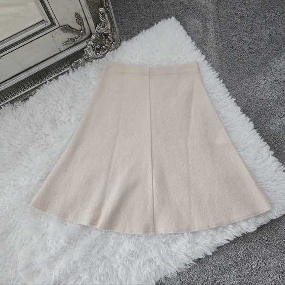 BLANK Winter White Wool Flare Skirt. Size Large. New without tags. Never let y - Picture 5 of 9